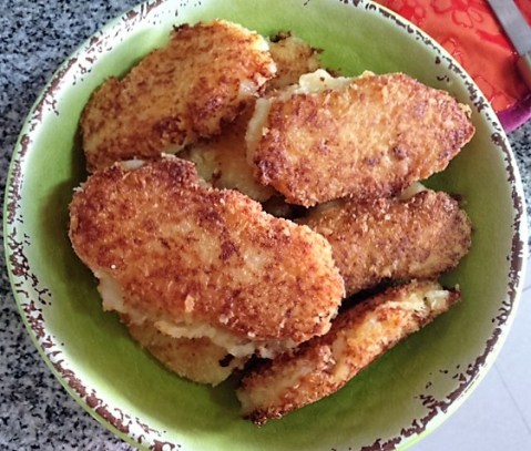 Croquetas de papa rellenas de pollo